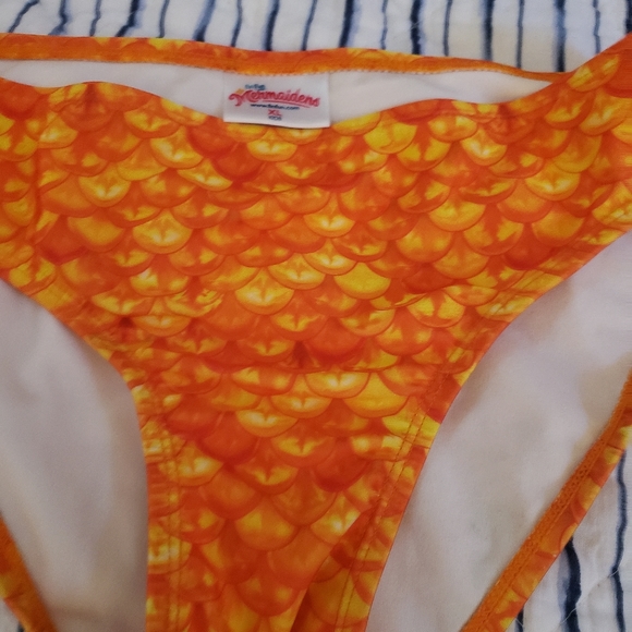 Mermaidens swim bottom size xl - Picture 4 of 4